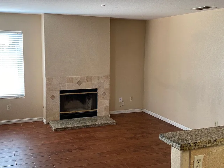 15626 Granada Dr — Photo 9