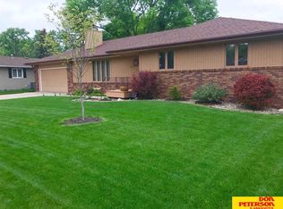 2012 Gaeth Ave, Fremont, NE 68025