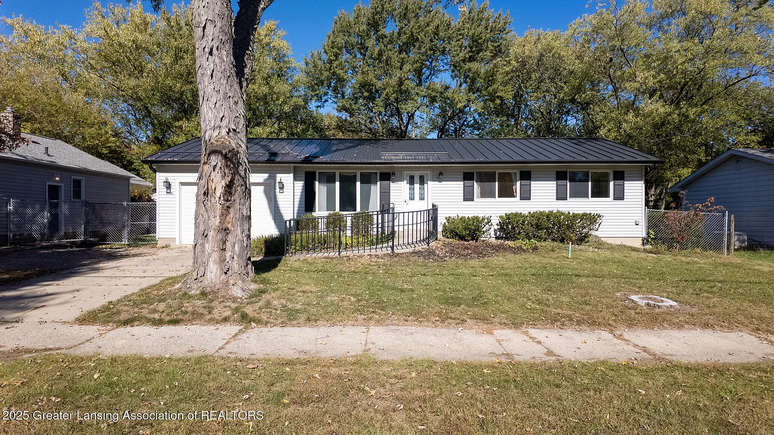 1500 Pierce Rd photo 1