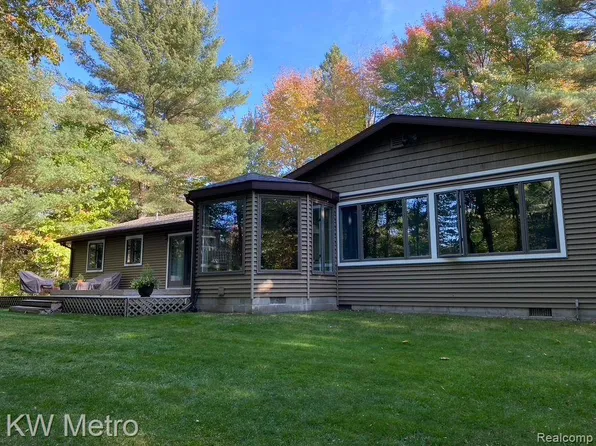 3300 Sherman Park Dr, Sault Sainte Marie, MI 49783