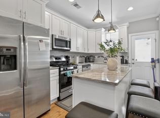 2216 Almond St, Philadelphia, PA