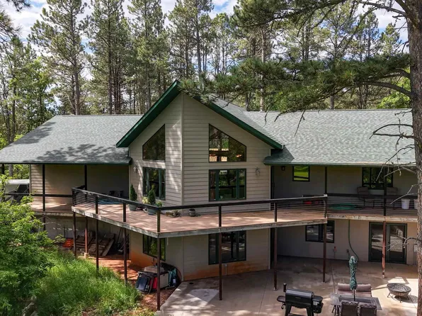 20671 Teddy Ct, Sturgis, SD 57785