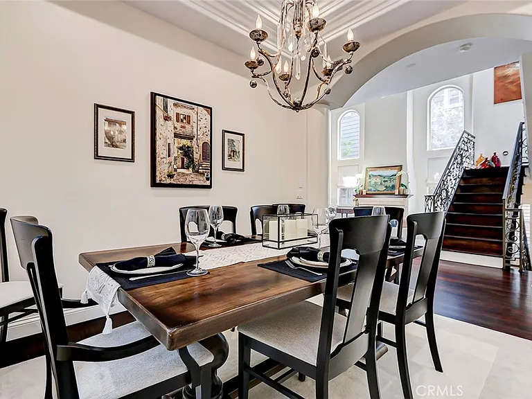 3005 N Poinsettia Ave — Photo 16