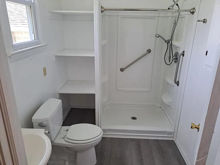 781 Kingsale Rd — Photo 15