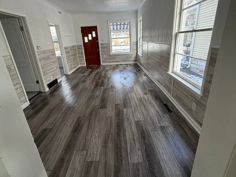636 White St — Photo 5