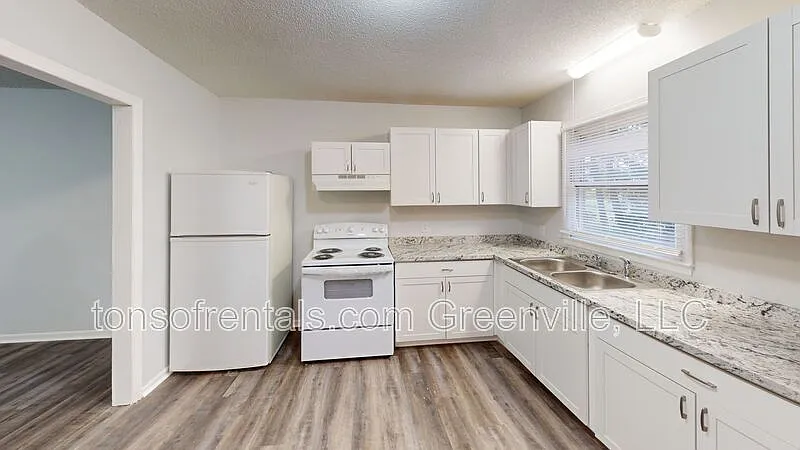 2 bed, 1.0 bath, 950 sqft, $975 — Photo 4