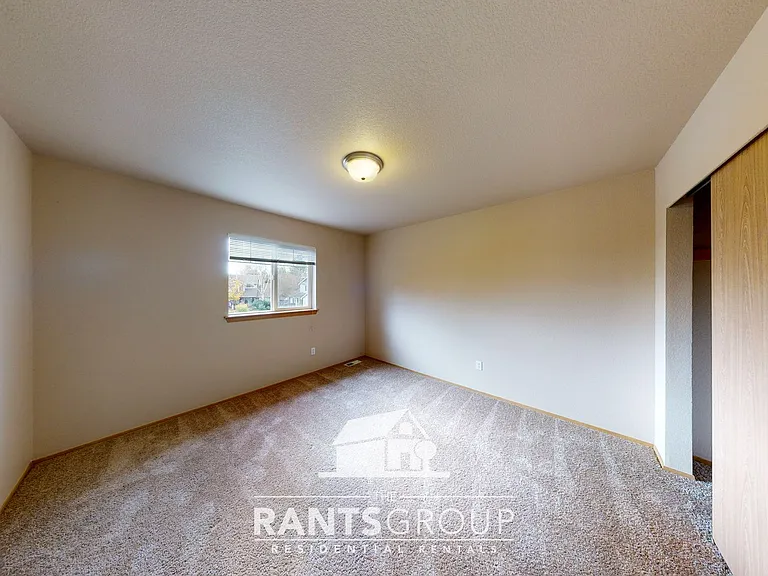 6428 Candace Ct SE — Photo 20
