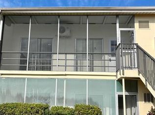 5380 4th St N APT 204, Saint Petersburg, FL 33703