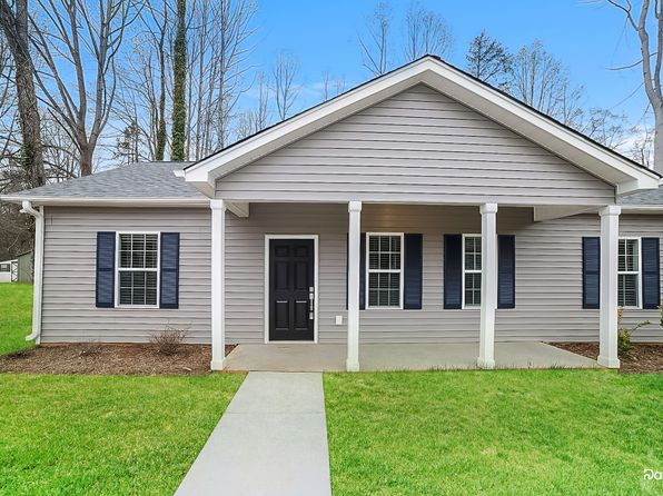 2048 Claxton Dr