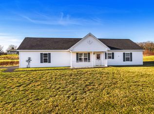 3 Meadow Dr, Waterville, ME 04901