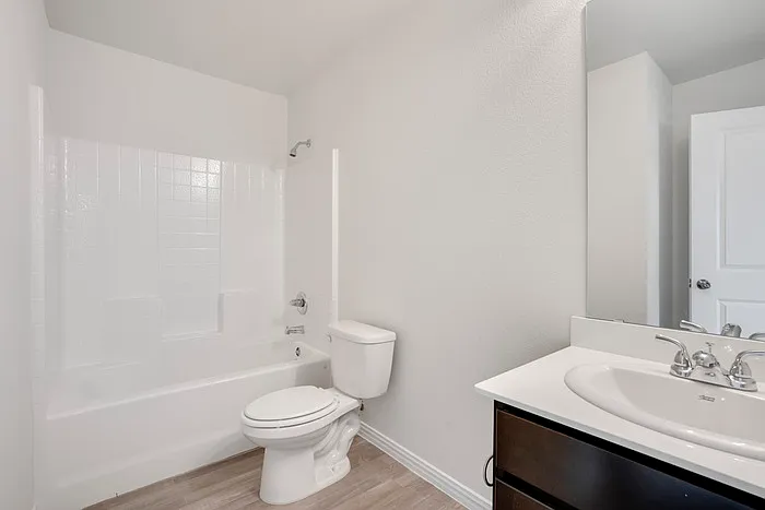 2327 Jodi Ln — Photo 8