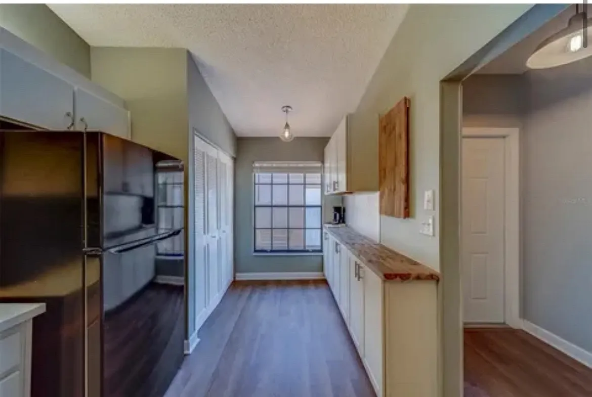 3135 Charter Club Dr — Photo 2