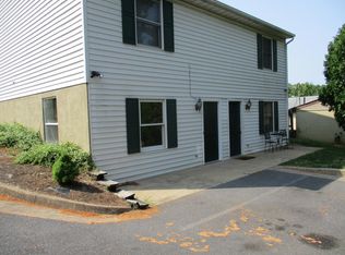 908 Fairfax Ave APT 4, Waynesboro, VA 22980