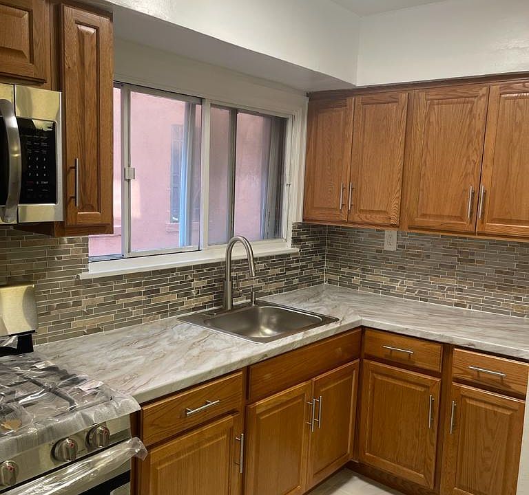 1st image of 3529 Kingsland Ave APT 2