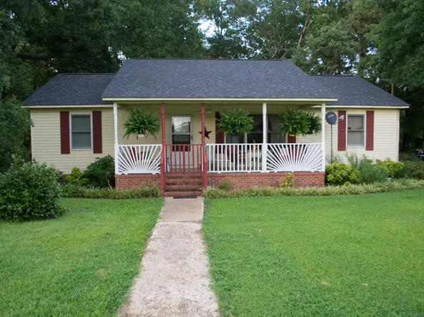 2630 Salter Rd, Chappells, SC 29037