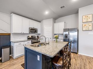 8816 Landergin Mesa Dr, Fort Worth, TX 76131