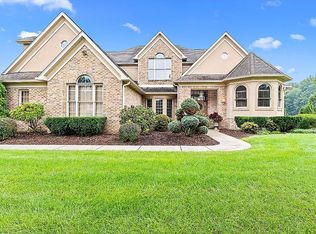 422 Glenmeade Rd, Greensburg, PA 15601