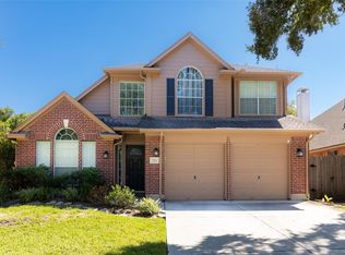 723 Avery Dr, Sugar Land, TX 77479