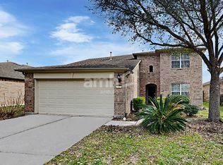 927 Honeysuckle Vine Dr, Rosenberg, TX 77469