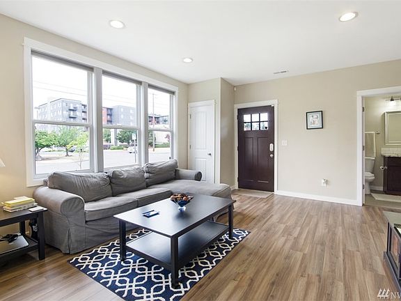 3rd image of 4002 N 27th St