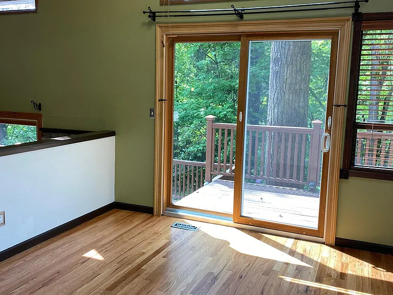 12818 SE 47th Pl — Photo 12