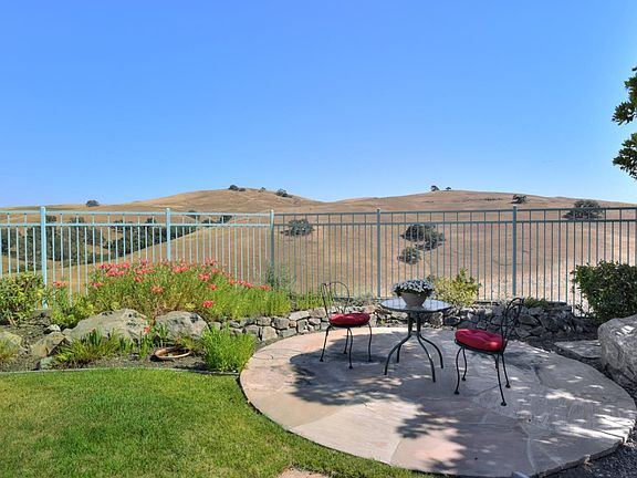 5th image of 5840 Algonquin Way