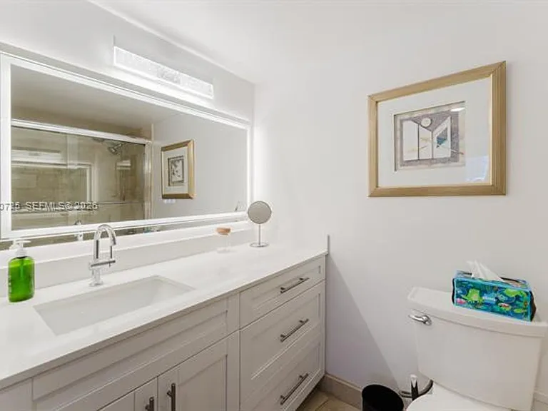 2301 Collins Ave #804 — Photo 15