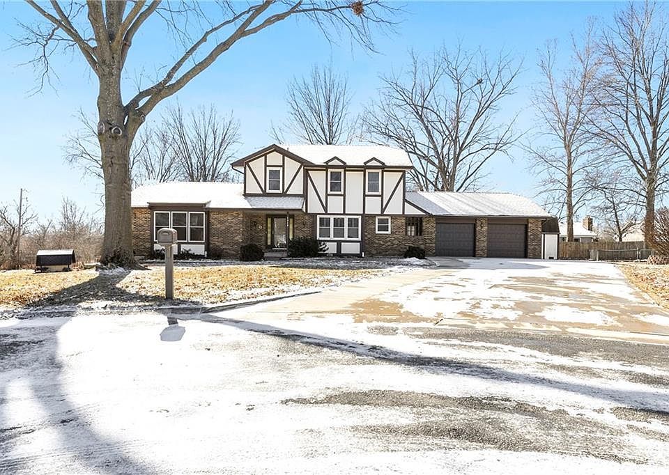 1315 Revolutionary Ct, Leavenworth, KS 66048 Zillow