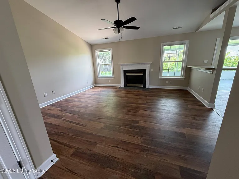 9607 Brooks Bend Rd — Photo 4