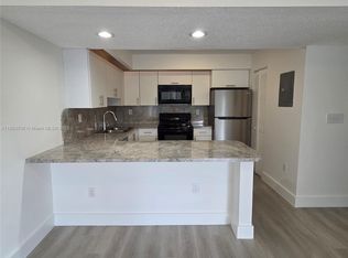 8888 SW 131st Ct APT 308, Miami, FL 33186