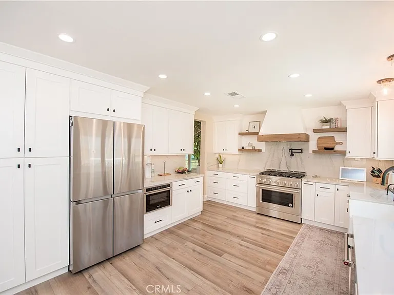 270 S Riverwood Cir — Photo 11