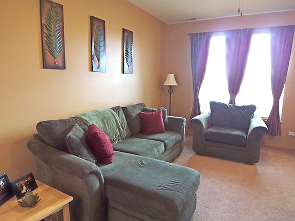 3rd image of 1737 Fieldstone Dr N #1737