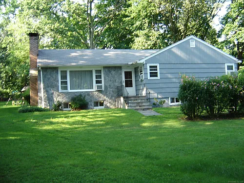 27 Westway Rd Photo 1
