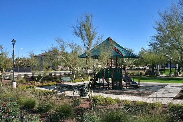 walking distance to small Public Park