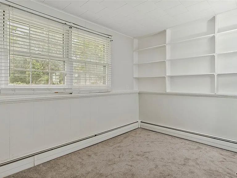 147 Elm St — Photo 14