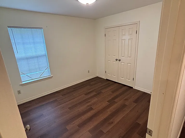 763 Linlen Ave — Photo 5