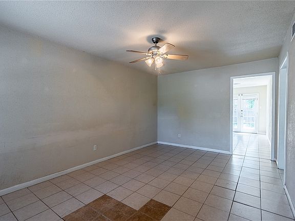 3rd image of 1212 Georgia St
