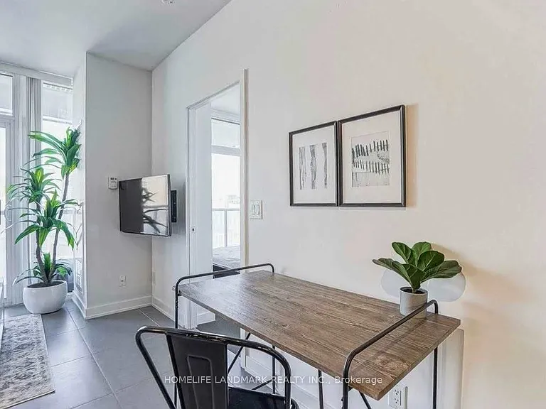 1 Market St #1105 — Photo 8