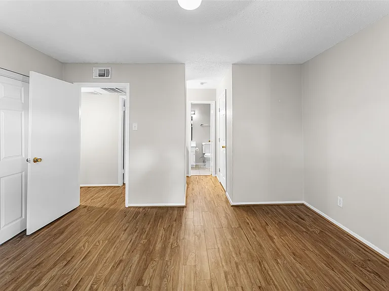 3535 Nasa Pkwy #86 — Photo 10