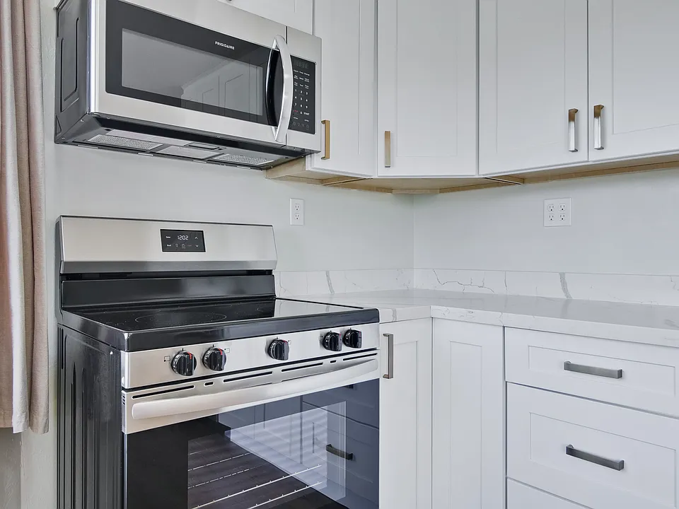 2908 Birdsall Ave #2908