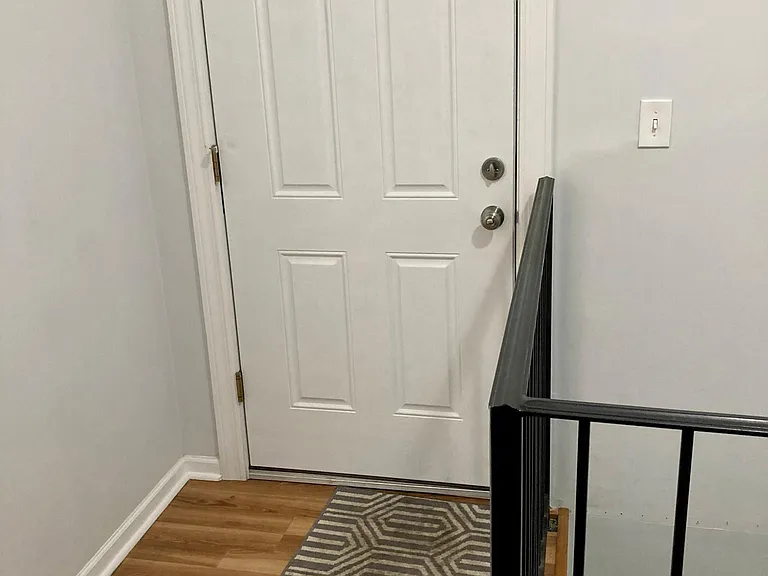 1812 S Throop St #1R — Photo 9