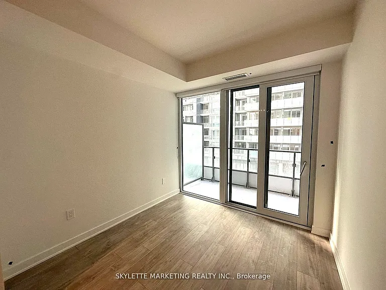 70 Princess St #1433-E — Photo 4