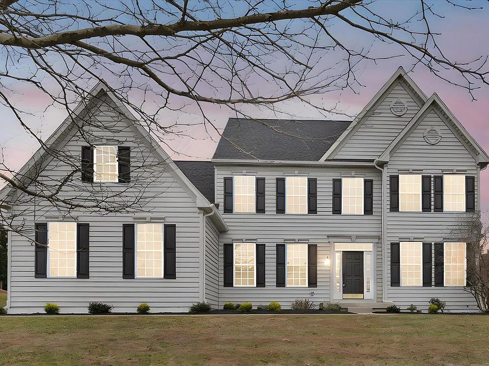 1st image of 130 Bridle Path Ln
