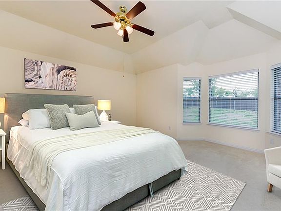 3rd image of 102 Cactus Canyon Dr