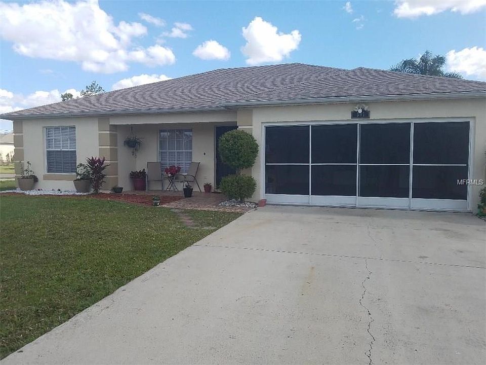 1st image of 301 Caen Ct