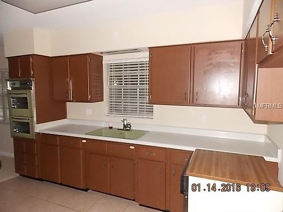 2nd image of 16600 Forest Park Dr