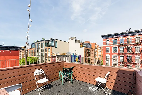 Rented by MNS | media 15