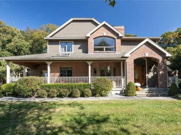 3 Teaberry Ridge Road, Ellington, CT 06029