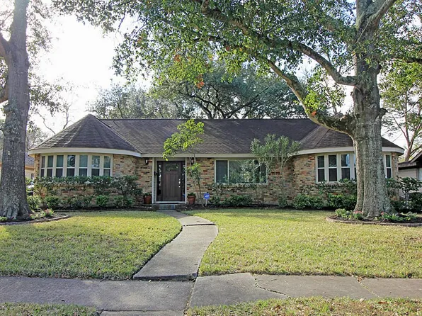 5647 Yarwell Dr, Houston, TX 77096