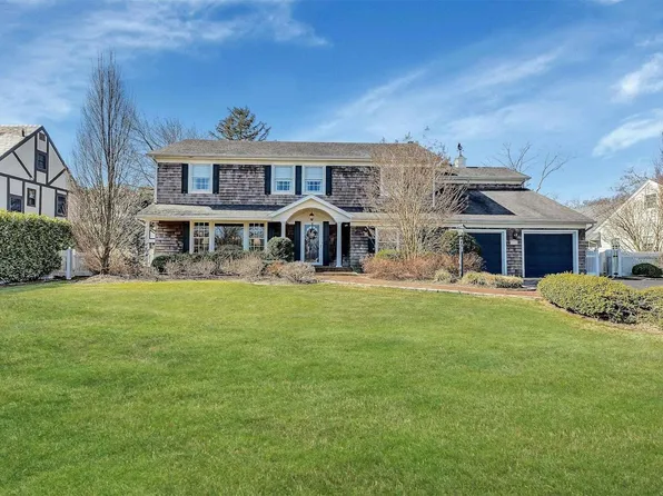 121 Concourse, Brightwaters, NY 11718